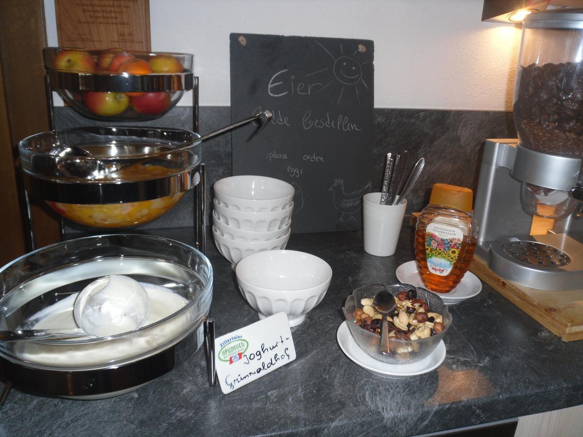 Gruenwaldhof Bed and Breakfast Tux Eksteriør billede